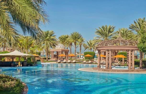 https://www.mandarinoriental.com/en/abu-dhabi/emirates-palace/gallery