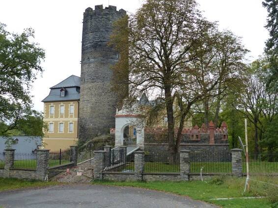 Starý Hrozňatov (zámek) – Wikipedie