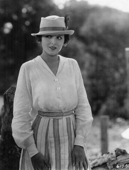 The Rough Riders - Z filmu - Mary Astor