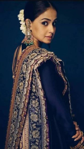 When Genelia D'Souza let her jhumkas do the talking