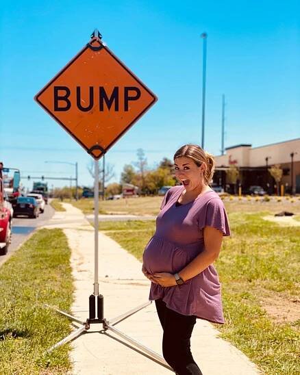 Duggar Sisters' Baby Bump Pics: Jessa, Abbie and More