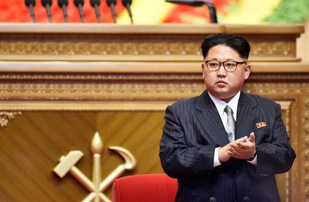 Kim Čong-un posiluje svou moc, do nejvyššího vedení země dosadil svou sestru