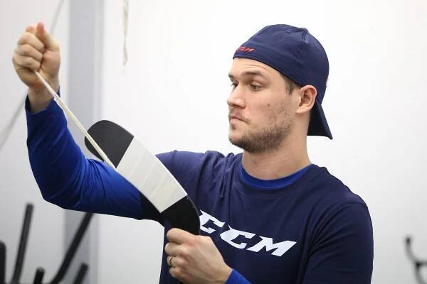 Obránci Nakládal a Kundrátek v KHL skórovali, trefil se i útočník Stránský