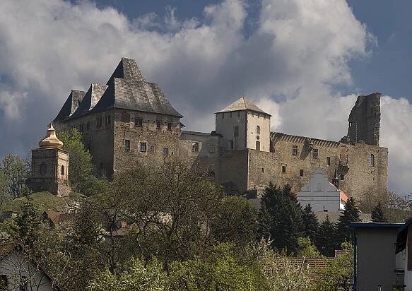 Hrad Lipnice - akce, otevírací doba, vstupné, ubytování, foto, prohlídky, počasí