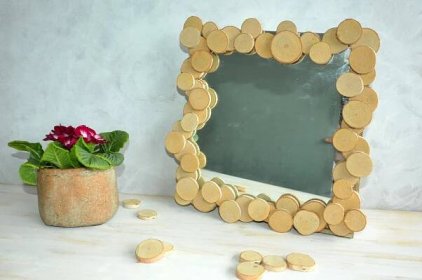 Nevšední doplněk do interiéru - Zrcadlo s vůní dřeva