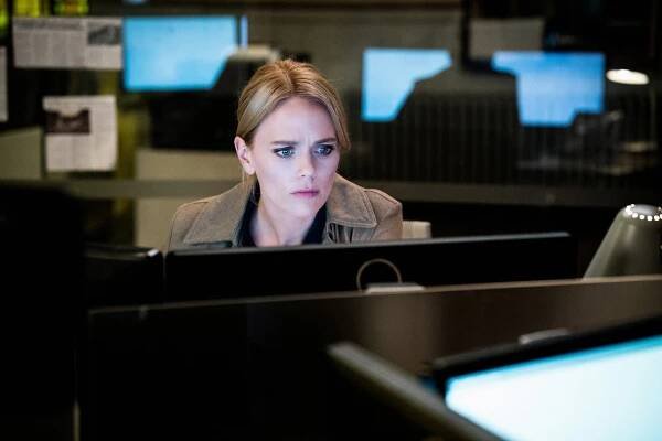 Lovci prokletých pokladů - Po stopě projektu Athéna - Z filmu - Katia Winter