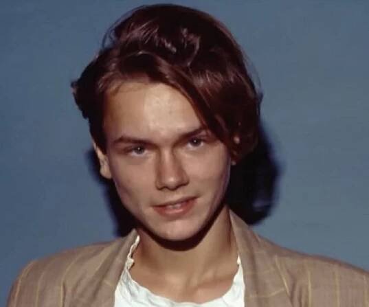 River Phoenix Biography - Facts, Childhood, Family Life & Achievements