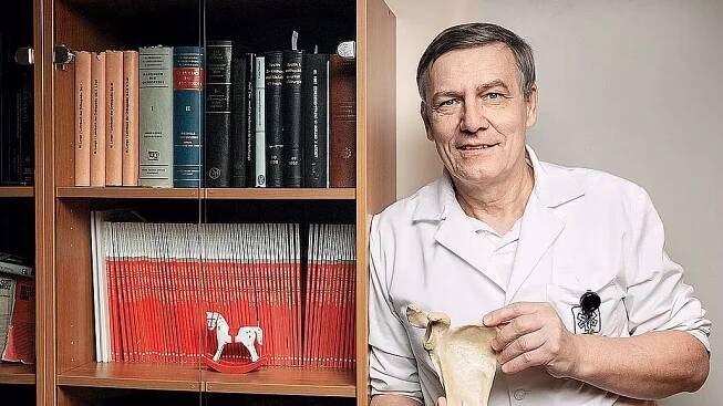 Významný ortoped a milovník historie. Prof. MUDr. Jan Bartoníček, DrSc.,...