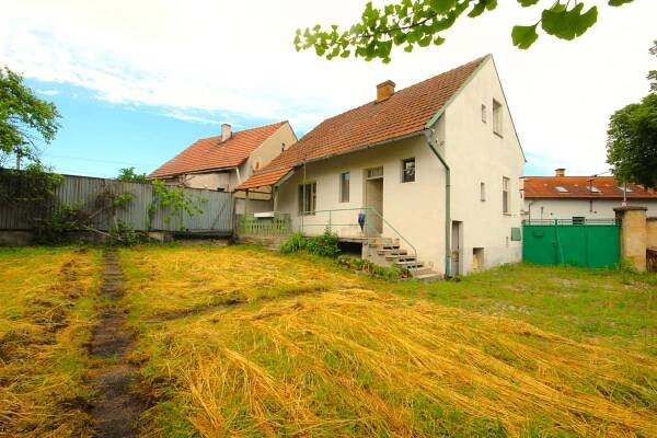Benátecká Vrutice, Milovice, Nymburk