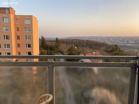 Pronájem bytu 1+1 40 m², U Pentlovky, Praha 8 - Troja