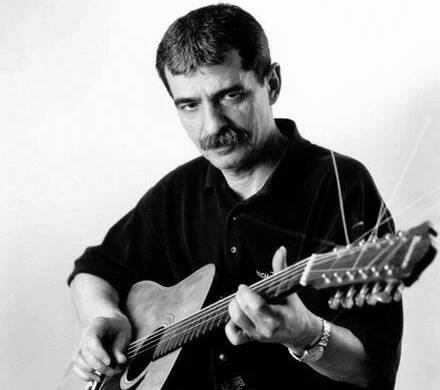 Z ostravštiny udělal módní vlnu, písničkář Pavel Dobeš slaví 70 let!