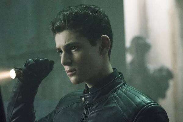 Gotham - Vetřelci - Z filmu - David Mazouz