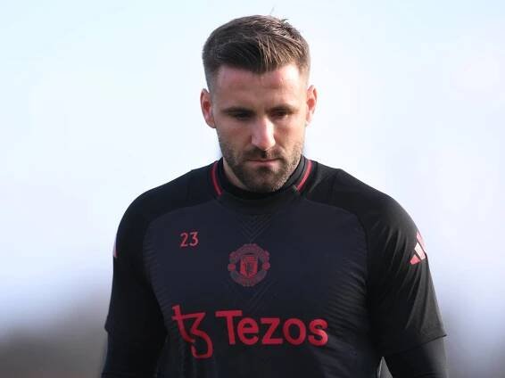 Luke Shaw out for another month after latest injury setback
