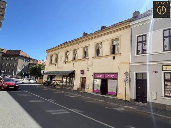 Prodej rodinného domu 633 m2, Slaný