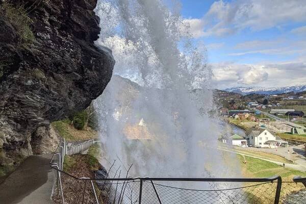 Steinsdalsfossen - walk behind waterfall