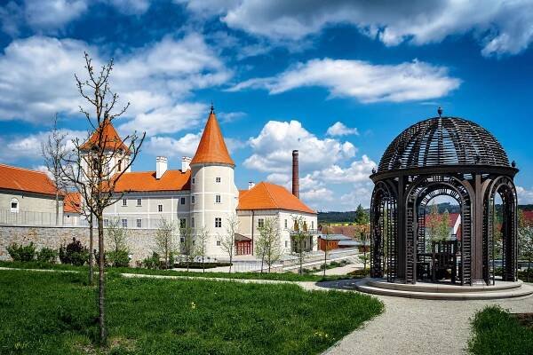 Fotogalerie • Zámek Písečné (Zámek) • Mapy.com
