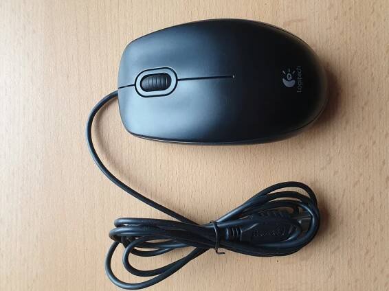 Pc myš logitech b100 Funkční v dobrem stavu Cena 80 Kč - InzerceTrinec.cz