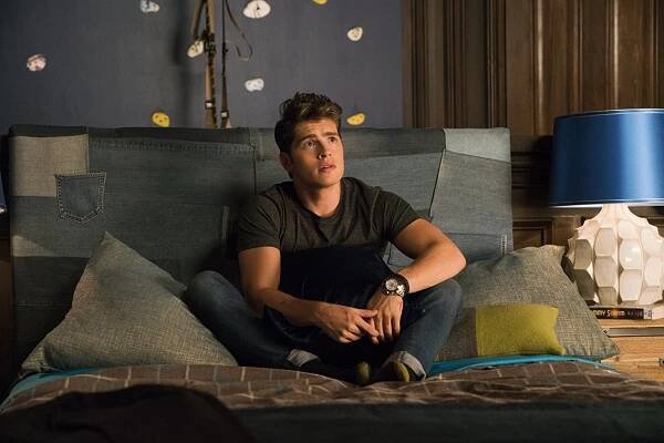Runaways - Tsunami - Z filmu - Gregg Sulkin