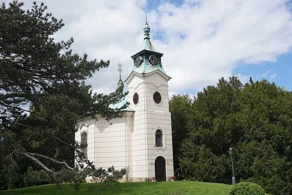 Římskokatolická farnost – děkanství Chlumec nad Cidlinou – Wikipedie