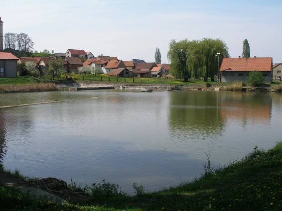 Kostomlaty pod Řípem