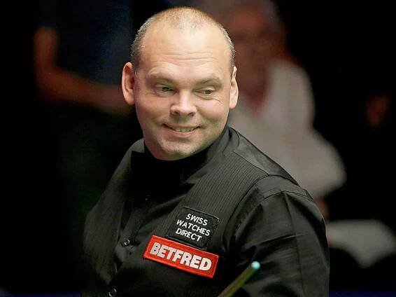 World Snooker Championship: Stuart Bingham keeping pace with Shaun Murphy in Crucible final