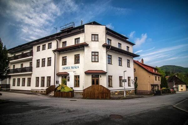 Hotel Skála Malá Skála Exteriér fotografie