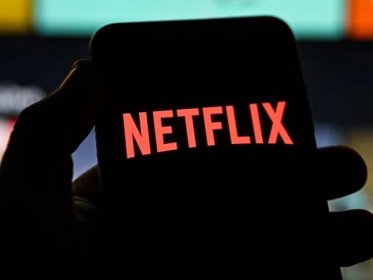Netflix Backtracks on Password Sharing Rules Following Internet Backlash