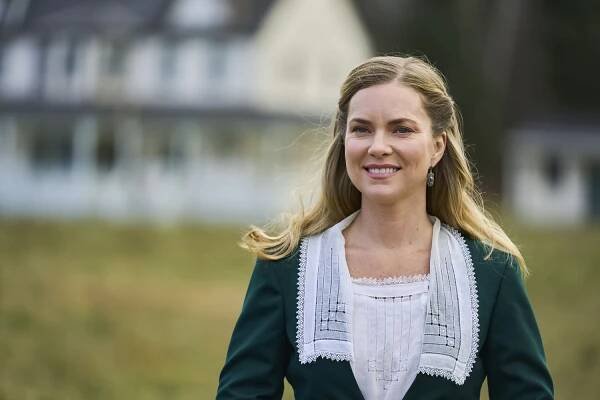 Cindy Busby Stars In Long-Awaited Second Season Of 'When Hope Calls'