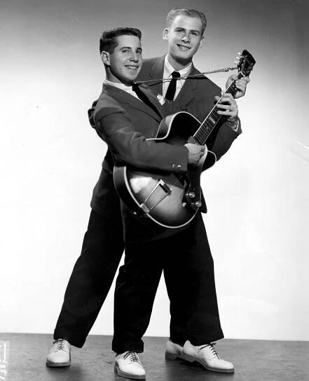 Art Garfunkel and Paul Simon as Tom and Jerry pose for a portrait circa 1957 in New York City