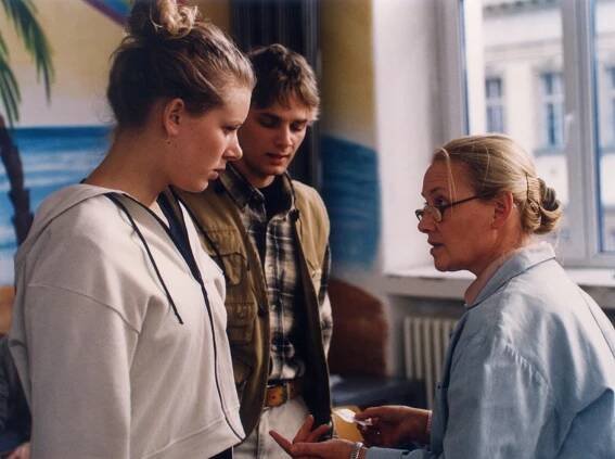 Dobrá čtvrť - Pandořina skříňka - Z filmu - Anna Kulovaná, Přemysl Boublík, Jana Preissová