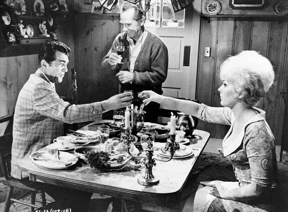 Líbej mne, hlupáčku - Z filmu - Dean Martin, Ray Walston, Kim Novak