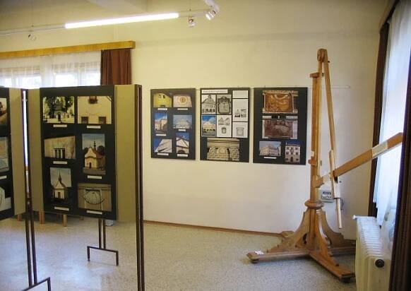 exponáty výstavy v r. 2005