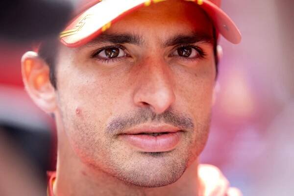 Sainz o odchodu z Ferrari a hledání nové stáje: Je to docela stresující a časově náročné