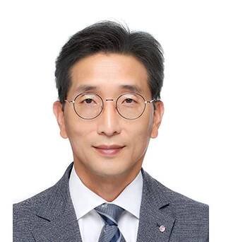 Chang-tae kim / Chief Financial Officer Chief Risk Management Officer