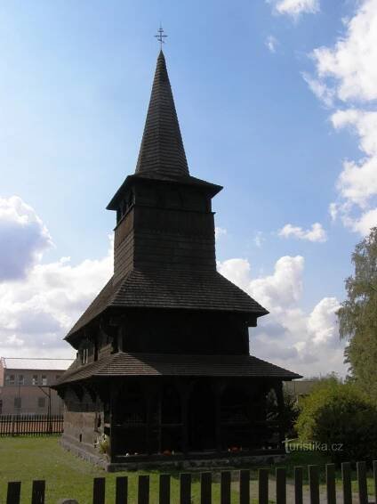 Dobříkov - dřevěný kostel Všech Svatých