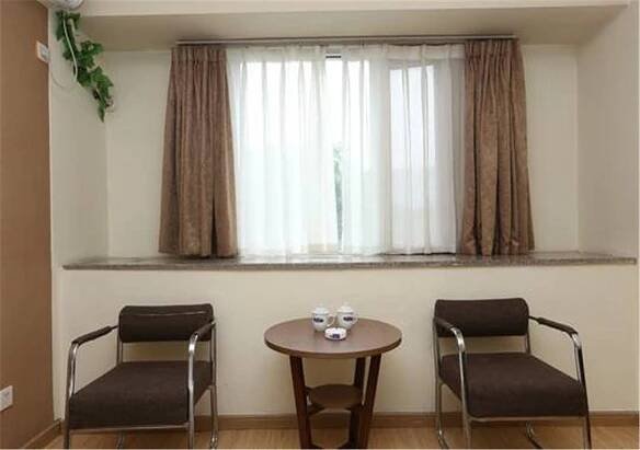 Ane Chain - E Ying Branch Hotel 2*
