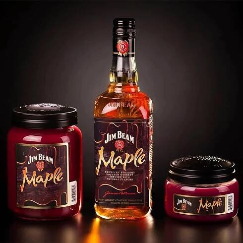 Candleberry Jim Beam Maple 624 g - candleberry.cz