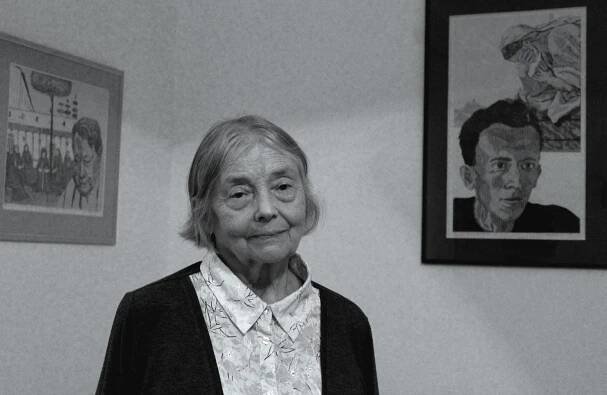 rok 2017 - Marie Rút Křížková při natáčení pro Paměť národa - obrazy Jiřího Ortena a Josefa Zvěřiny