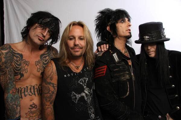 motley crue Archives - SPIN