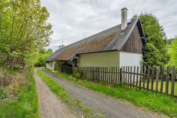 Prodej chalupy s pozemkem 1.838 m2 - Horní Žandov | Reality.iDNES.cz 
