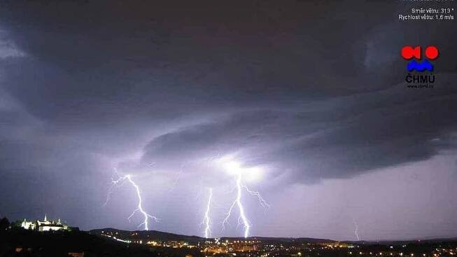 Bouřky se vrací do Příbrami. Meteorologové varují před extrémním počasím