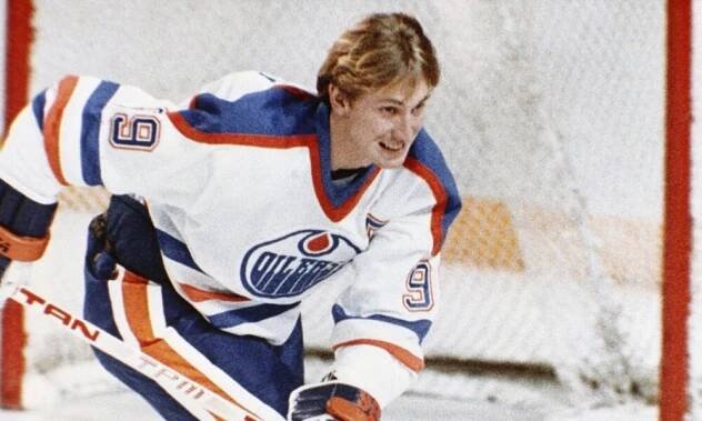 Nejlepší hráči historie NHL aneb 10 legend. Zástupce má i Česká republika