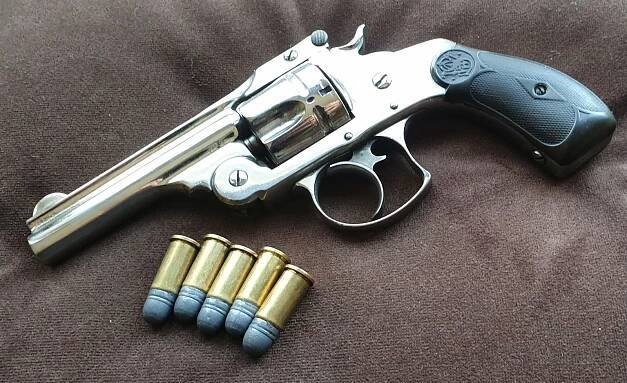 Historický revolver Smith Wesson cal.38CF DA1882 Nádherný původní stav - Sběratelské zbraně