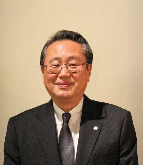 第11代支部長（平成21年～平成23年）赤坂 昌雄 氏