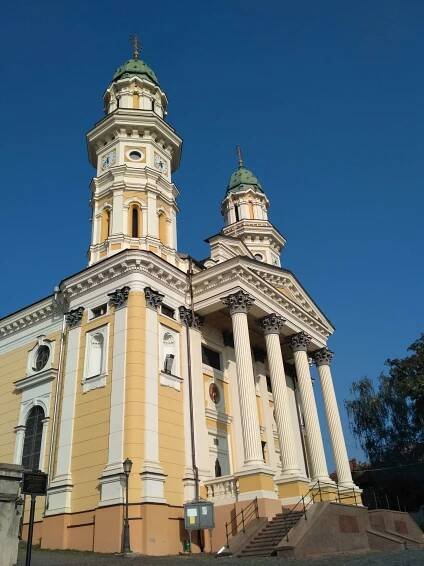 Sláva Ukrajina - Koločava, Užghorod a Mukačevo - Nohy na cestách