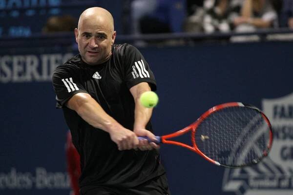 Andre Agassi: *29.4.1970, americký tenista