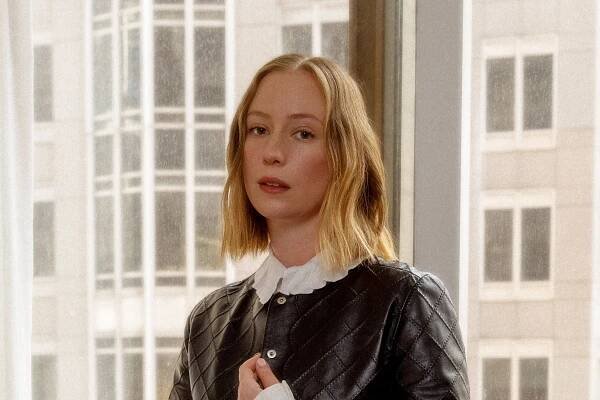 Hannah Einbinder Is On Cloud 10 at Chanel’s Tribeca Festival Artists Dinner