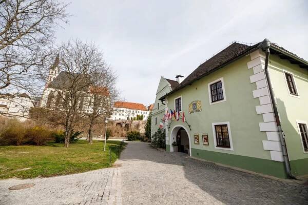 Rožmberský dvůr - unikátní hotel v centru - Českého Krumlova
