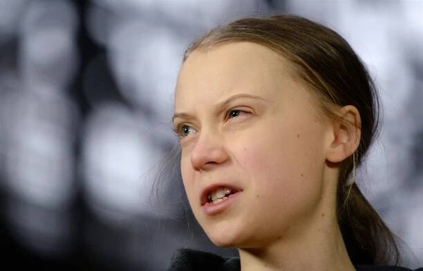 „Přestávka skončila,“ hlásí aktivistka Greta (17). Do školní lavice se vrátila po roce