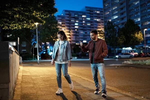 Kontra - Z filmu - Nilamq Farooq, Hassan Akkouch